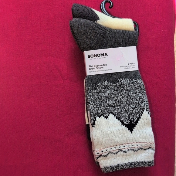 Sonoma Casual Black and Gray Crew Socks - Picture 1 of 3